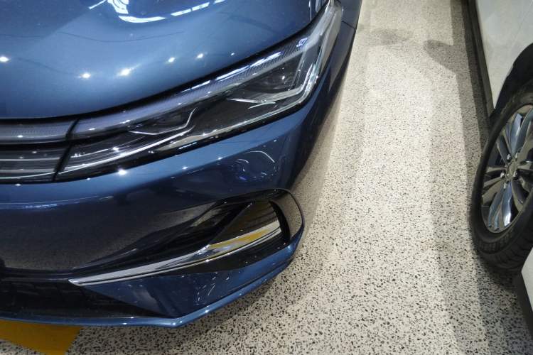 Used Geely Galaxy A7 2025 Model EM-i 150km Starship Edition Left Front Headlight