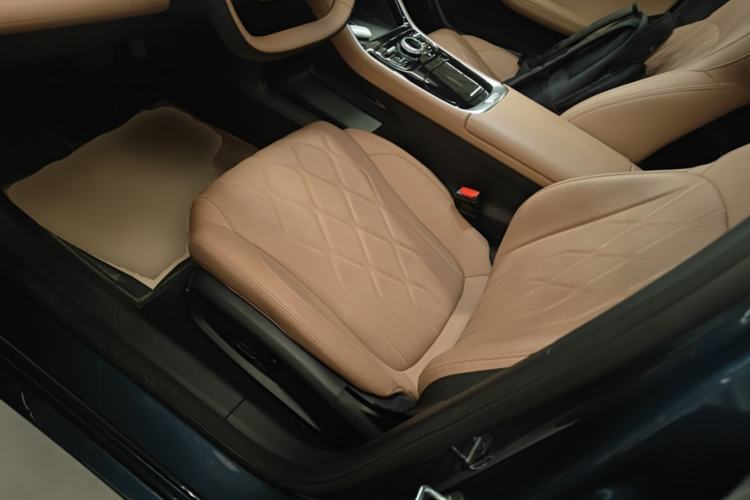 Used Geely Galaxy A7 2025 Model EM-i 150km Starship Edition Left Front Seat