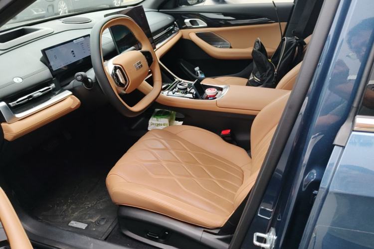 Used Geely Galaxy A7 2025 Model EM-i 150km Starship Edition Left Front Seat