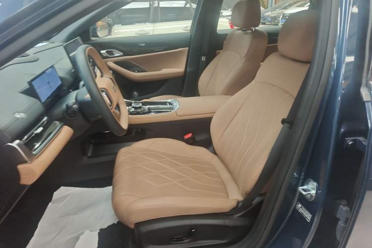 Used Geely Galaxy A7 2025 Model EM-i 150km Starship Edition Left Front Seat