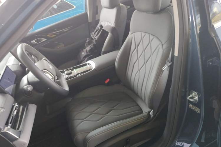 Used Geely Galaxy A7 2025 Model EM-i 150km Exploration+ Edition Left Front Seat