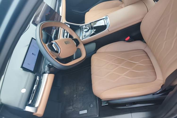 Used Geely Galaxy A7 2025 Model EM-i 150km Starship Edition Left Front Seat