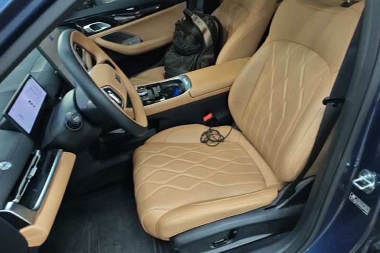 Used Geely Galaxy A7 2025 Model EM-i 150km Starship Edition Left Front Seat