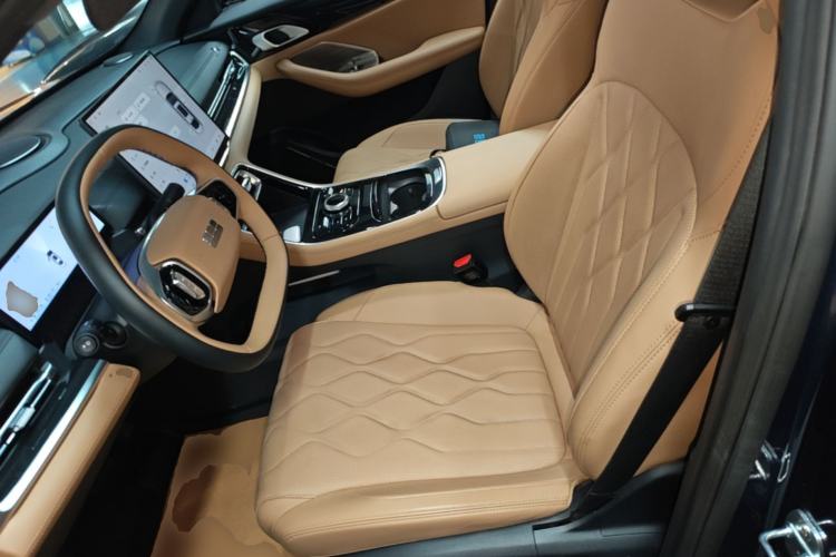Used Geely Galaxy A7 2025 Model EM-i 150km Exploration+ Edition Left Front Seat
