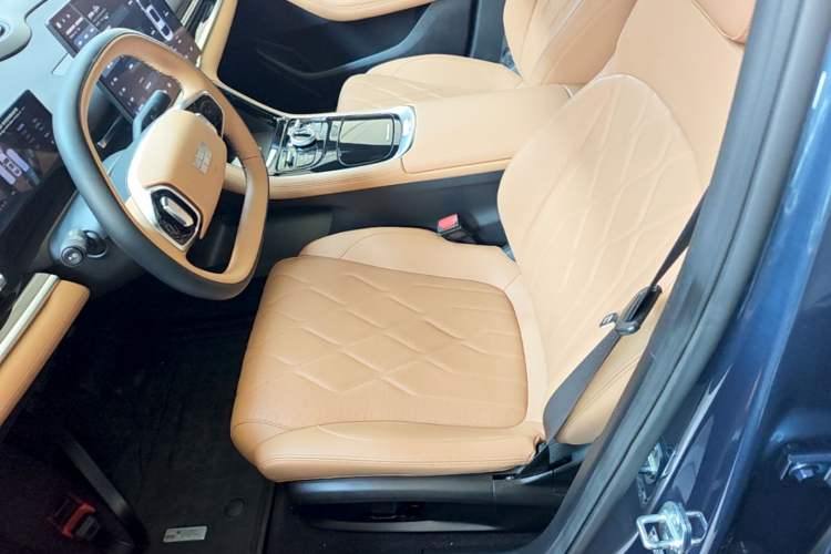 Used Geely Galaxy A7 2025 Model EM-i 150km Starship Edition Left Front Seat
