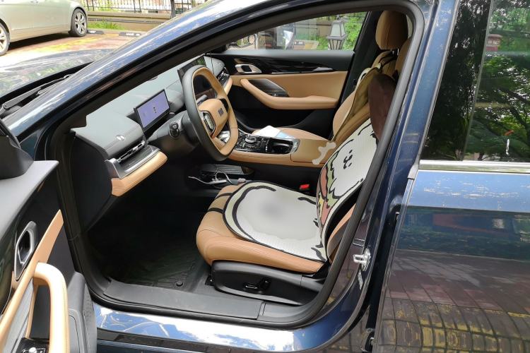 Used Geely Galaxy A7 2025 Model EM-i 150km Exploration+ Edition Left Front Seat