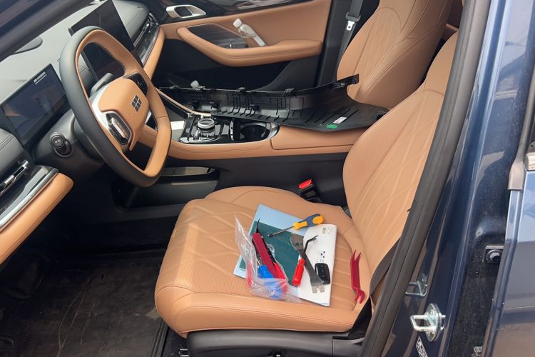 Used Geely Galaxy A7 2025 Model EM-i 150km Starship Edition Left Front Seat
