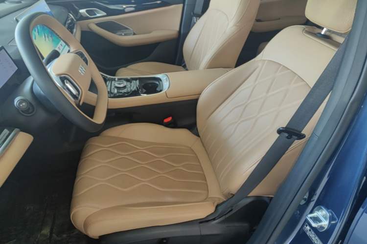 Used Geely Galaxy A7 2025 Model EM-i 150km Starship Edition Left Front Seat