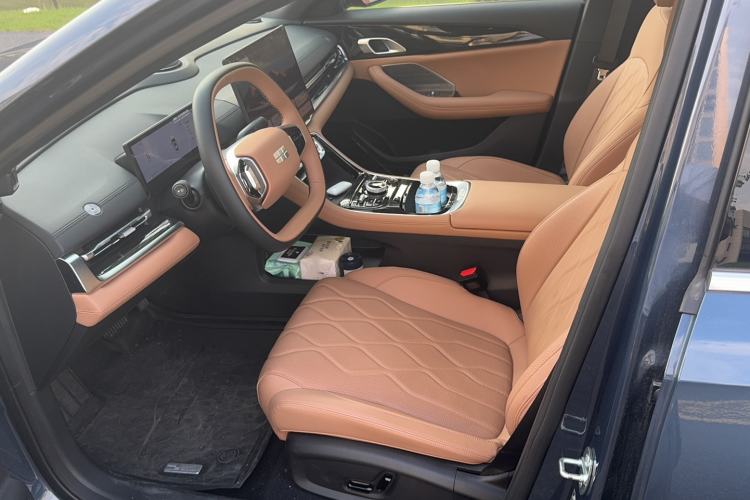 Used Geely Galaxy A7 2025 Model EM-i 150km Starship Edition Left Front Seat