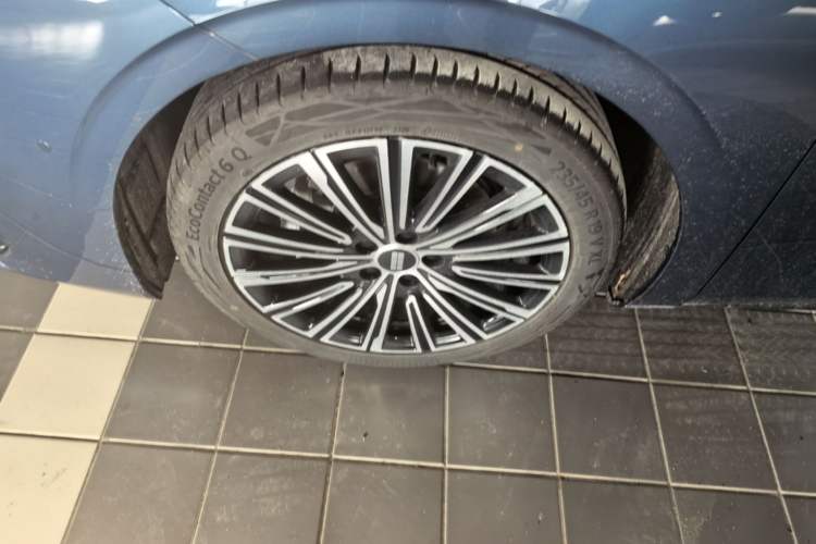 Used Geely Galaxy A7 2025 Model EM-i 150km Starship Edition Left Front Wheel Hub