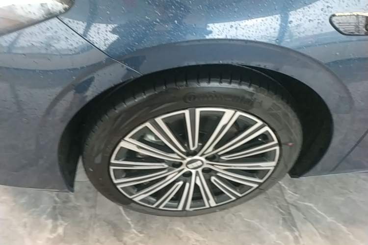 Used Geely Galaxy A7 2025 Model EM-i 150km Starship Edition Left Front Wheel Hub