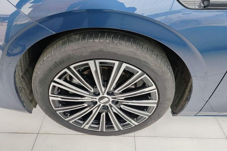 Used Geely Galaxy A7 2025 Model EM-i 150km Starship Edition Left Front Wheel Hub