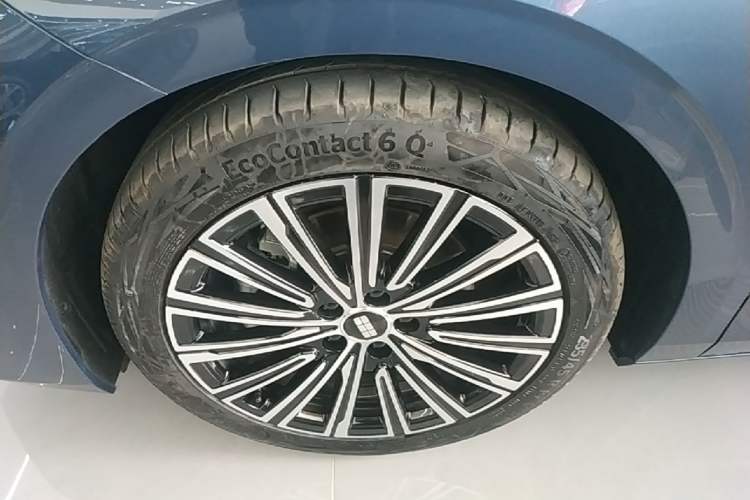 Used Geely Galaxy A7 2025 Model EM-i 150km Starship Edition Left Front Wheel Hub