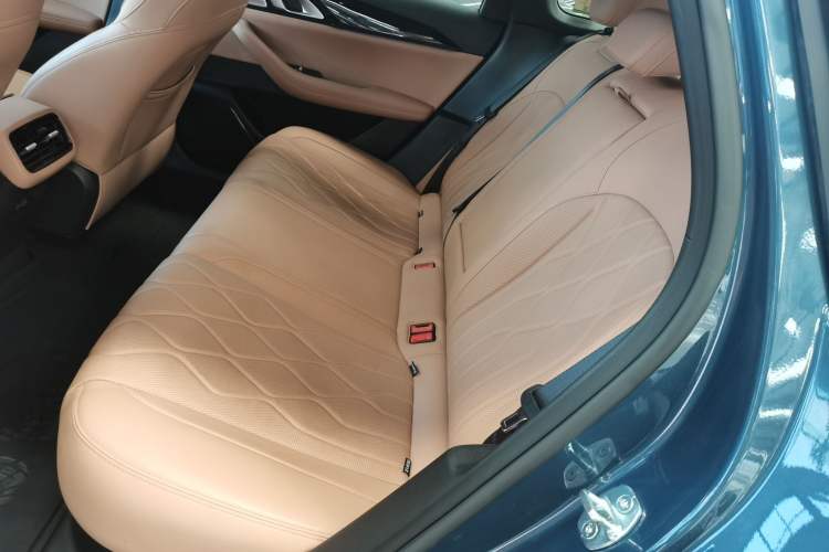 Used Geely Galaxy A7 2025 Model EM-i 150km Starship Edition Left Rear Seat
