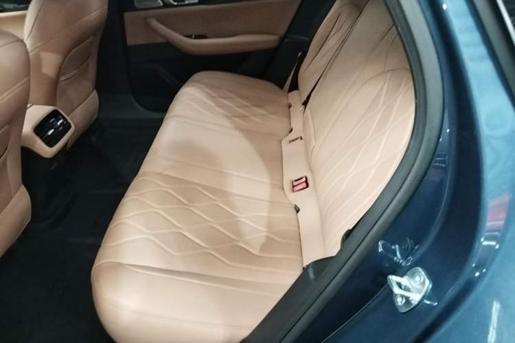 Used Geely Galaxy A7 2025 Model EM-i 150km Starship Edition Left Rear Seat