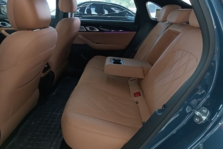 Used Geely Galaxy A7 2025 Model EM-i 150km Starship Edition Left Rear Seat