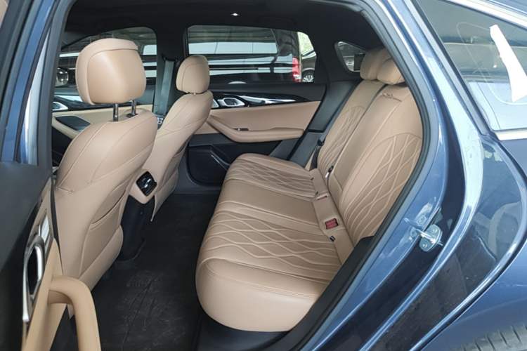 Used Geely Galaxy A7 2025 Model EM-i 150km Starship Edition Left Rear Seat