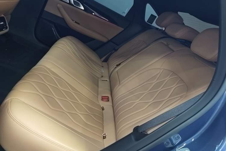 Used Geely Galaxy A7 2025 Model EM-i 150km Starship Edition Left Rear Seat