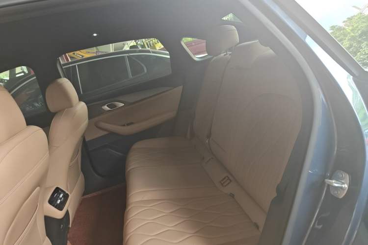 Used Geely Galaxy A7 2025 Model EM-i 70km Launch Edition Left Rear Seat