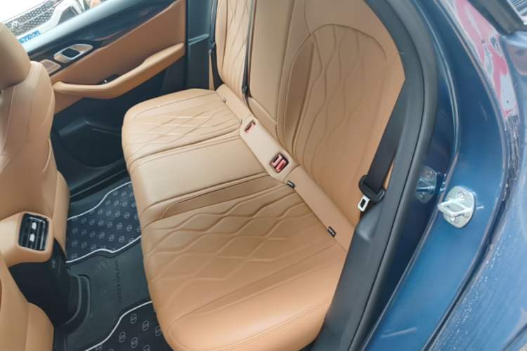 Used Geely Galaxy A7 2025 Model EM-i 150km Starship Edition Left Rear Seat
