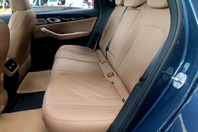 Used Geely Galaxy A7 2025 Model EM-i 150km Starship Edition Left Rear Seat