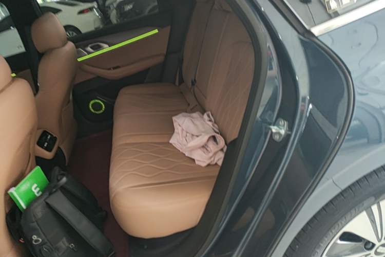 Used Geely Galaxy A7 2025 Model EM-i 150km Prestige Edition Left Rear Seat