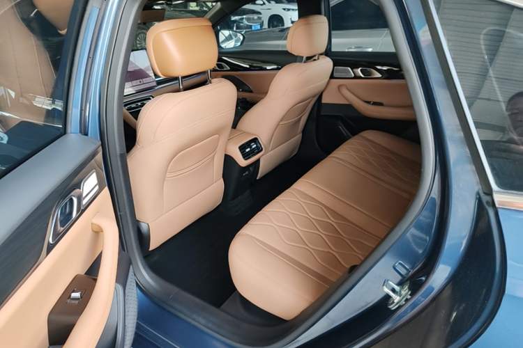 Used Geely Galaxy A7 2025 Model EM-i 150km Starship Edition Left Rear Seat