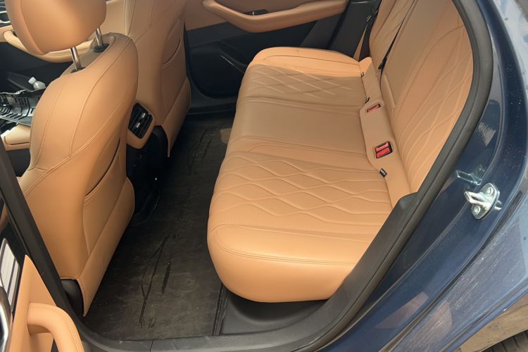 Used Geely Galaxy A7 2025 Model EM-i 150km Starship Edition Left Rear Seat