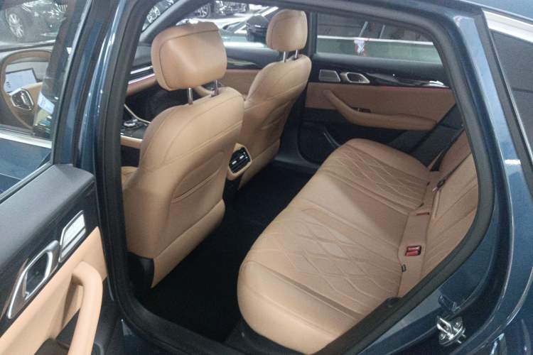 Used Geely Galaxy A7 2025 Model EM-i 150km Starship Edition Left Rear Seat