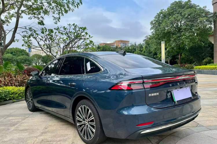 Used Geely Galaxy A7 2025 Model EM-i 150km Starship Edition Left Rear Seat
