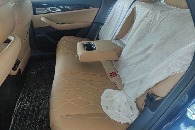 Used Geely Galaxy A7 2025 Model EM-i 150km Starship Edition Left Rear Seat