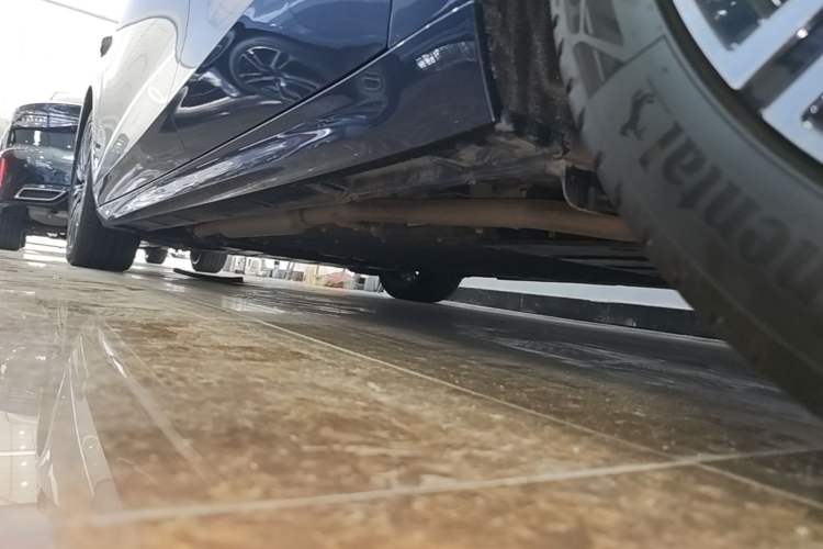 Used Geely Galaxy A7 2025 Model EM-i 150km Starship Edition Left Side Sill