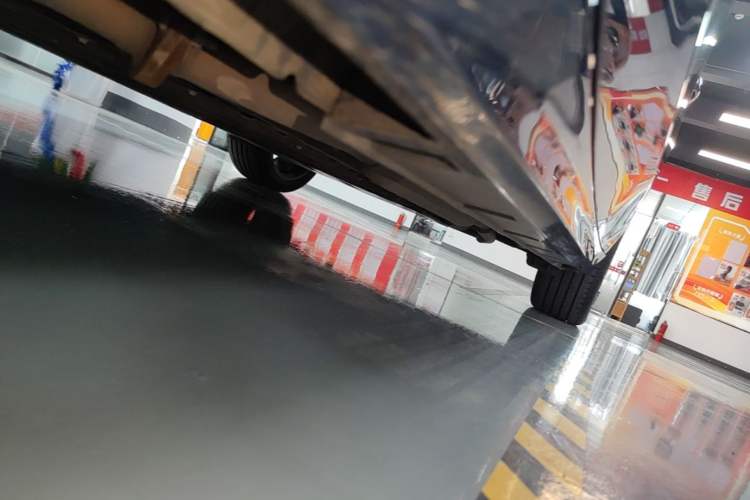 Used Geely Galaxy A7 2025 Model EM-i 150km Starship Edition Left Side Sill