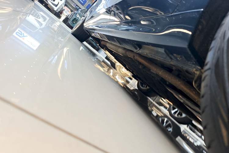 Used Geely Galaxy A7 2025 Model EM-i 150km Starship Edition Left Side Sill