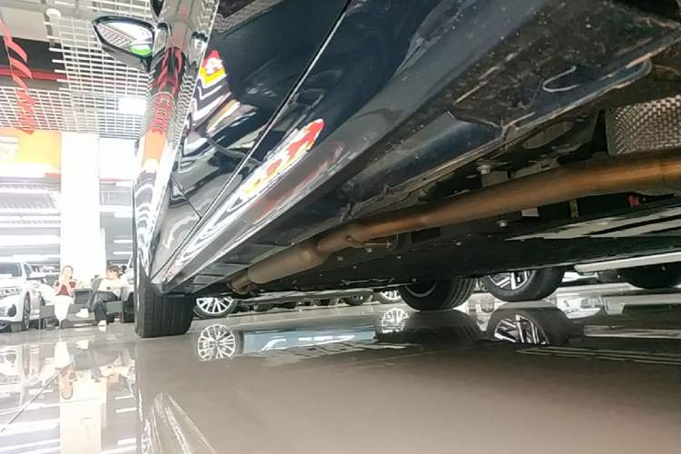 Used Geely Galaxy A7 2025 Model EM-i 150km Long-Distance Edition Left Side Sill
