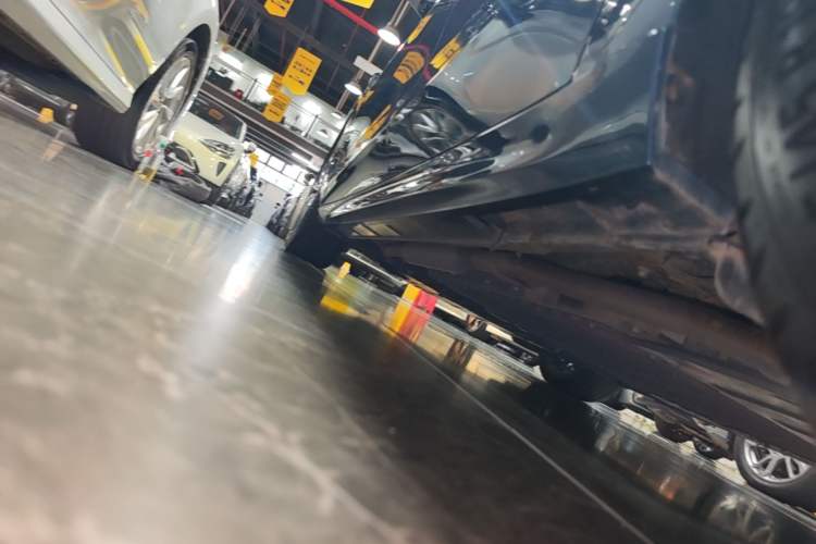 Used Geely Galaxy A7 2025 Model EM-i 150km Starship Edition Left Side Sill