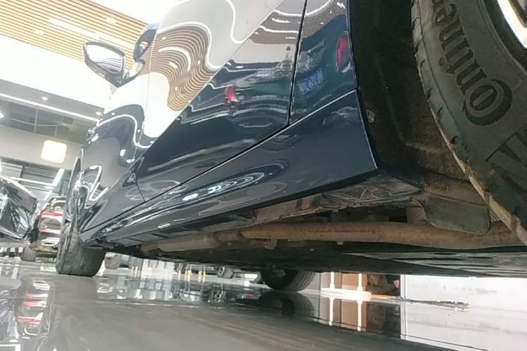 Used Geely Galaxy A7 2025 Model EM-i 150km Starship Edition Left Side Sill