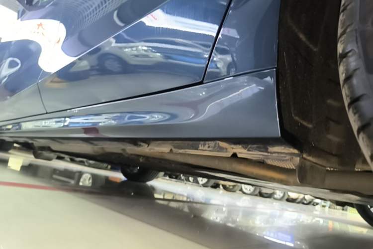 Used Geely Galaxy A7 2025 Model EM-i 150km Starship Edition Left Side Sill
