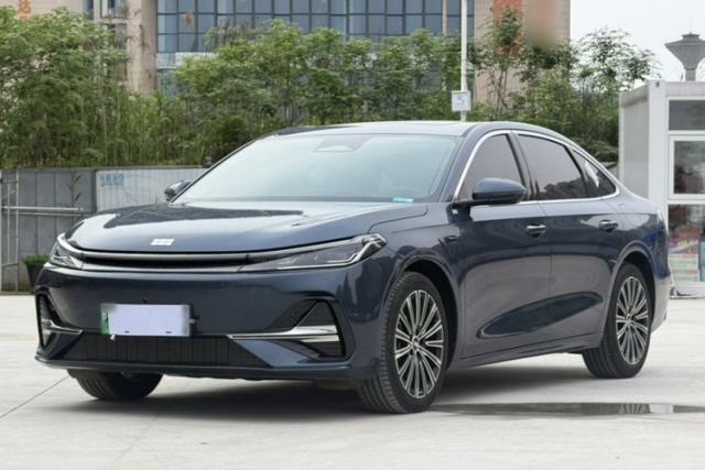Used Geely Galaxy A7 2025 Model EM-i 150km Starship Edition