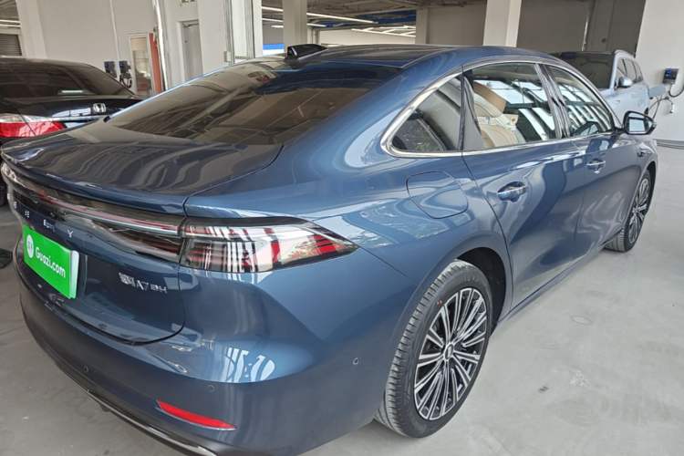 Used Geely Galaxy A7 2025 Model EM-i 150km Starship Edition Rear Right 45 Deg