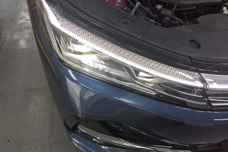 Used Geely Galaxy A7 2025 Model EM-i 150km Starship Edition Right Front Headlight