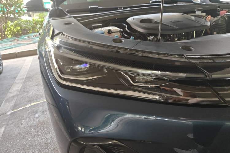 Used Geely Galaxy A7 2025 Model EM-i 70km Launch Edition Right Front Headlight