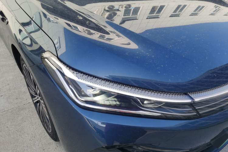 Used Geely Galaxy A7 2025 Model EM-i 150km Starship Edition Right Front Headlight
