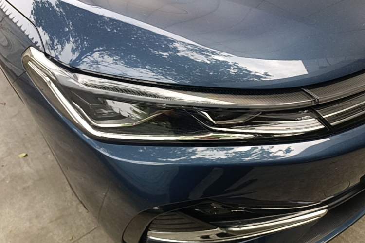 Used Geely Galaxy A7 2025 Model EM-i 150km Starship Edition Right Front Headlight
