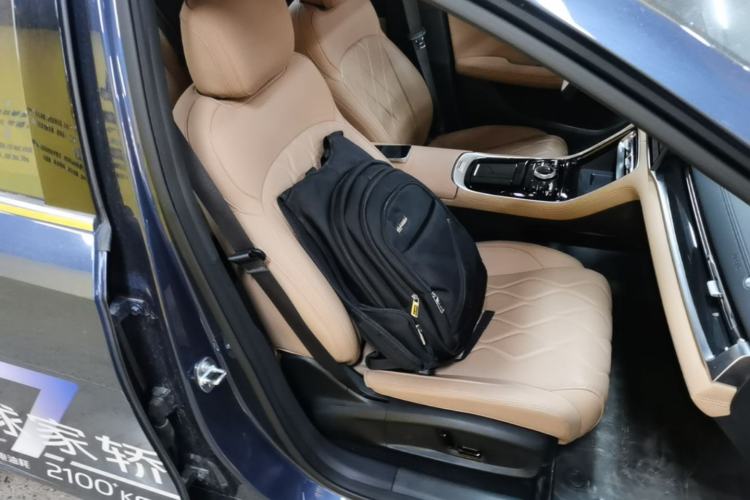 Used Geely Galaxy A7 2025 Model EM-i 150km Starship Edition Right Front Seat