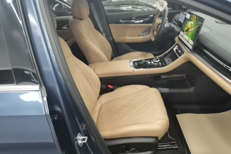 Used Geely Galaxy A7 2025 Model EM-i 150km Starship Edition Right Front Seat