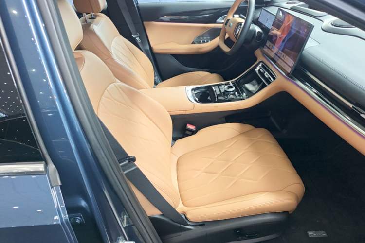Used Geely Galaxy A7 2025 Model EM-i 150km Starship Edition Right Front Seat