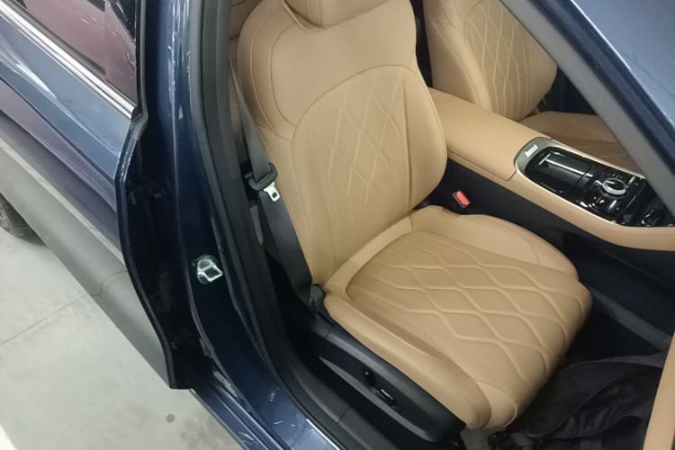 Used Geely Galaxy A7 2025 Model EM-i 150km Starship Edition Right Front Seat