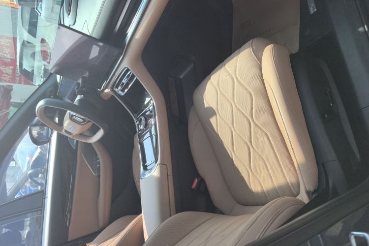 Used Geely Galaxy A7 2025 Model EM-i 150km Starship Edition Right Front Seat