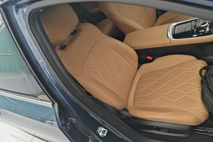 Used Geely Galaxy A7 2025 Model EM-i 150km Starship Edition Right Front Seat